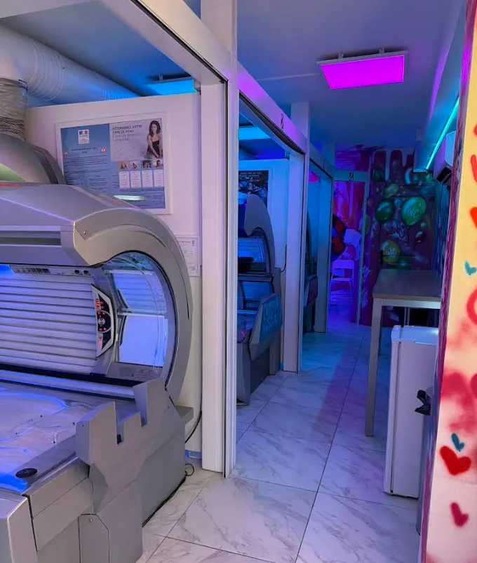 Salon California Sun Bezons — 52 bis Rue Émile Zola, 95870 Bezons